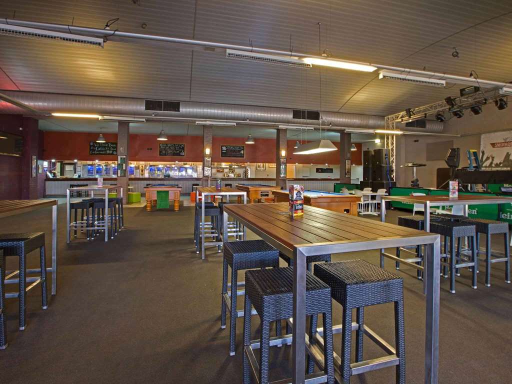 Ibis Styles Karratha Hotel Ресторант снимка